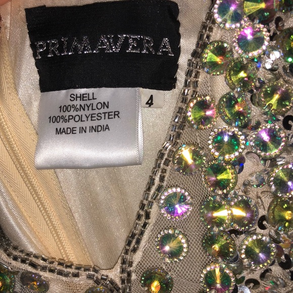 dress - Picture 3 of 3